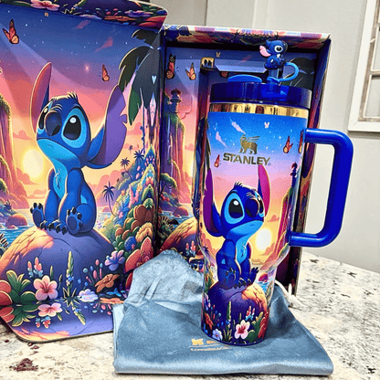 Exclusivo: Garrafa Térmica 1.2L Edição Especial Stitch Dourada Caixa Customizada + *BRINDE 1x Chaveiro Exclusivo* - EDIÇÃO LIMITADA