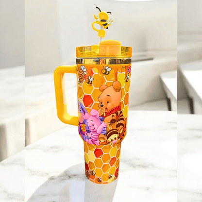 Exclusivo: Garrafa Térmica 1.2L Edição Especial Ursinho Pooh Caixa Customizada + *BRINDE 1x Chaveiro Exclusivo* - EDIÇÃO LIMITADA