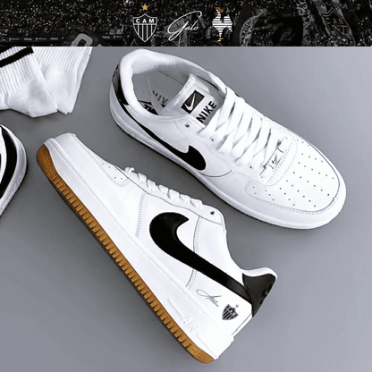 Exclusivo: Tênis Air Force White Black Obsidian Signature Customizado Galo 2026 + *BRINDE 1x Caneca Oficial* - EDIÇÃO LIMITADA