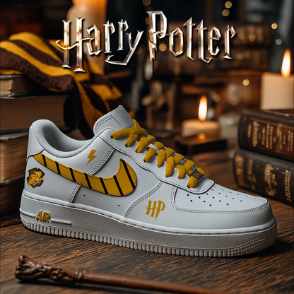 Exclusivo: Tênis NK Air Force e Dunk Low White Customizados de HP + *BRINDE 1x Caneca Oficial* - EDIÇÃO LIMITADA