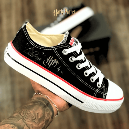 Exclusivo: Tênis All Star Customizados Bordados de HP + *BRINDE 1x Caneca Oficial* - EDIÇÃO LIMITADA