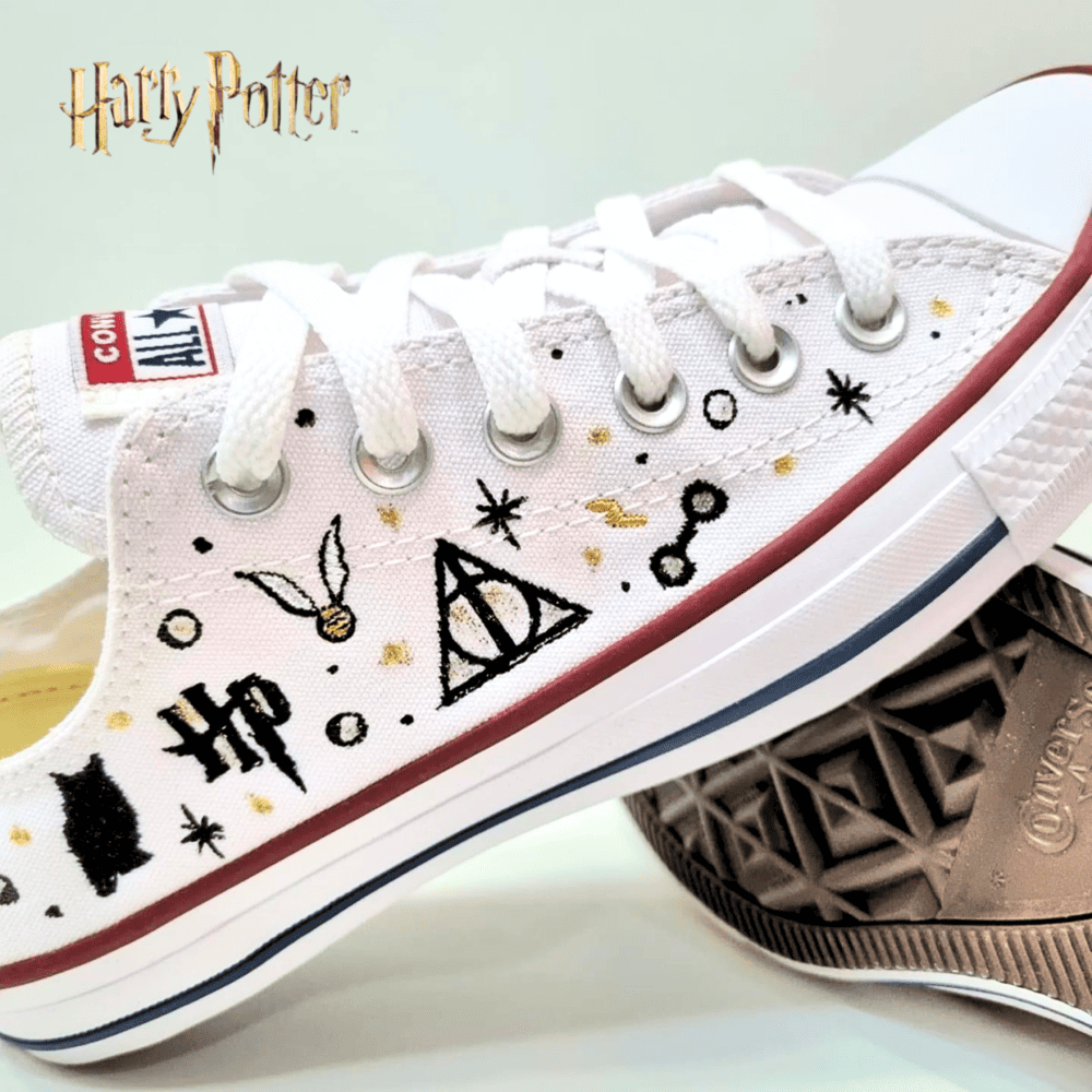 Exclusivo: Tênis All Star Customizados Bordados de HP + *BRINDE 1x Caneca Oficial* - EDIÇÃO LIMITADA